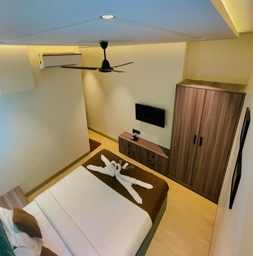 Hotel Lime Wood Мумбаи Экстерьер фото