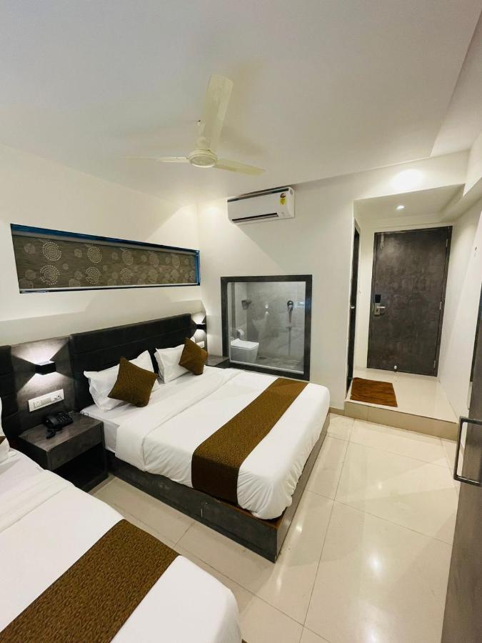 Hotel Lime Wood Мумбаи Экстерьер фото