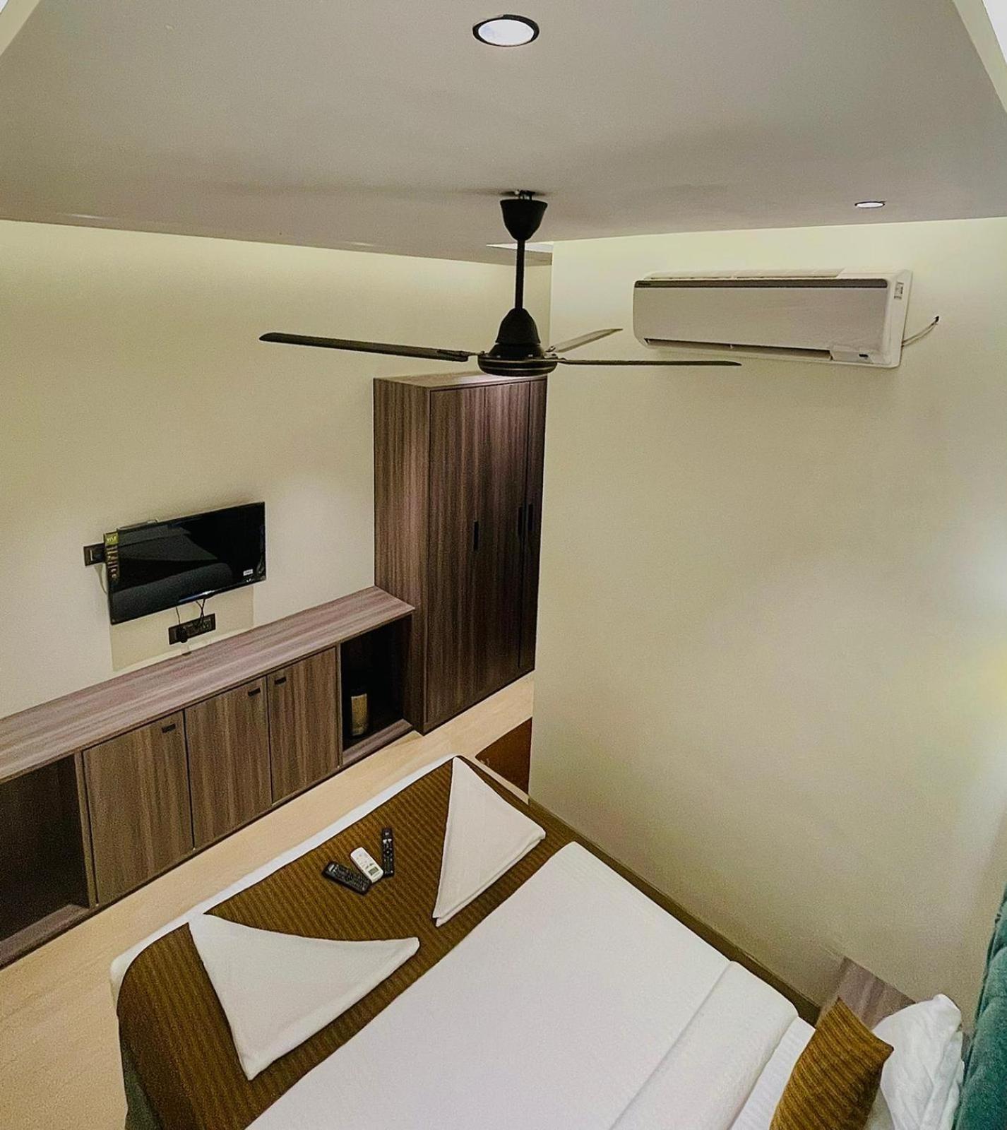 Hotel Lime Wood Мумбаи Номер фото